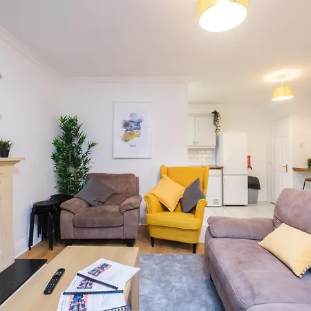 Appartement Stylish Centre Townhouse, Sleeps 12 With Parking *