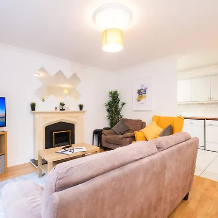 Lejlighed Stylish Centre Townhouse, Sleeps 12 With Parking *