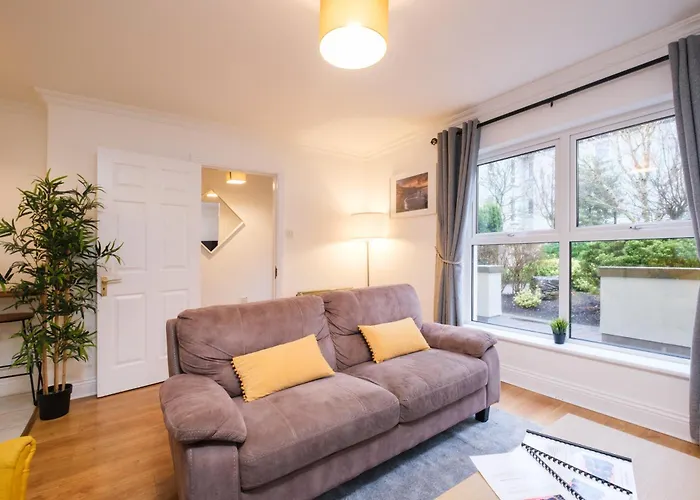 Lejlighed Stylish Centre Townhouse, Sleeps 12 With Parking