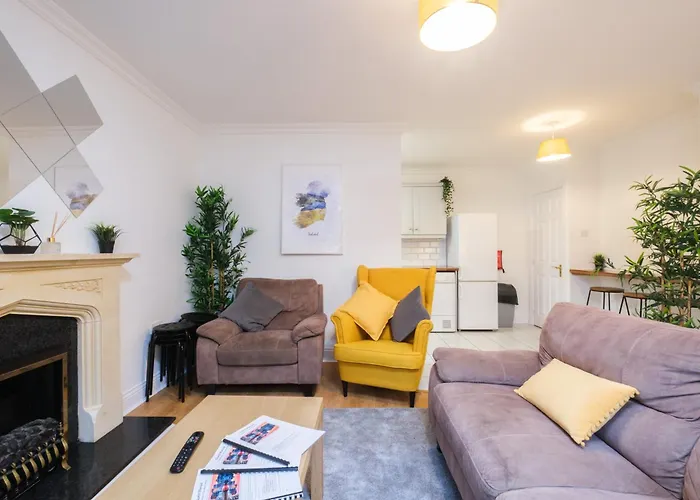 Lägenhet Stylish Centre Townhouse, Sleeps 12 With Parking *